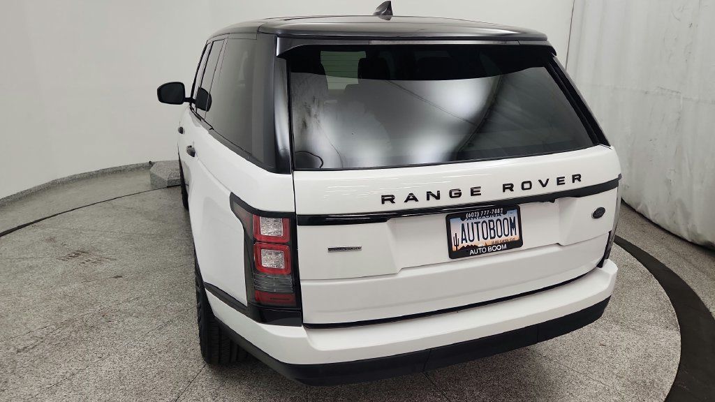 Used 2017 Land Rover Range Rover Supercharged AWD/4WD image 31