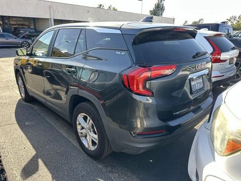 Used 2021 GMC Terrain SLE image 4