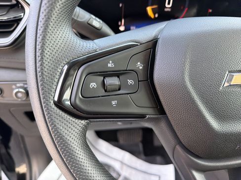 Used 2025 Chevrolet TrailBlazer LT FWD image 19