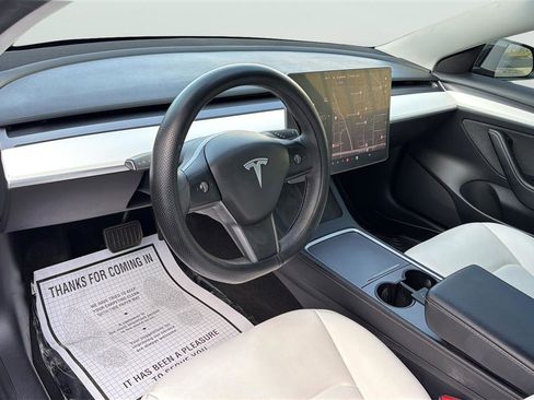 Used 2021 Tesla Model 3 Long Range AWD/4WD image 17