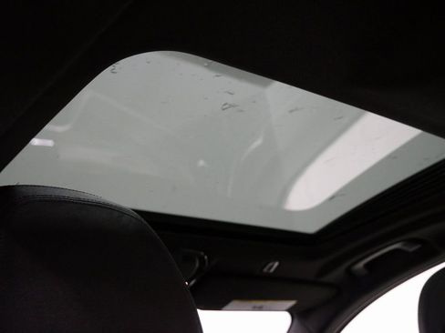 Used 2018 BMW 530i xDrive 530i xDrive image 4