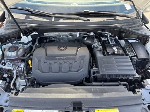 Used 2022 Volkswagen Tiguan SE AWD/4WD image 30