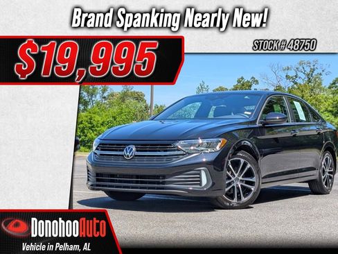 Used 2024 Volkswagen Jetta Sport image 1