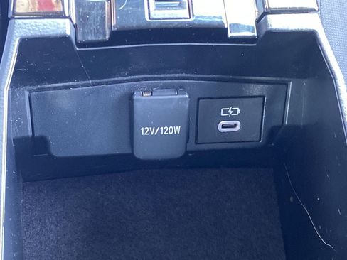 Used 2024 Toyota Corolla SE FWD image 27