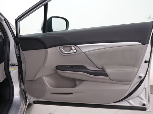 Used 2014 Honda Civic EX image 9