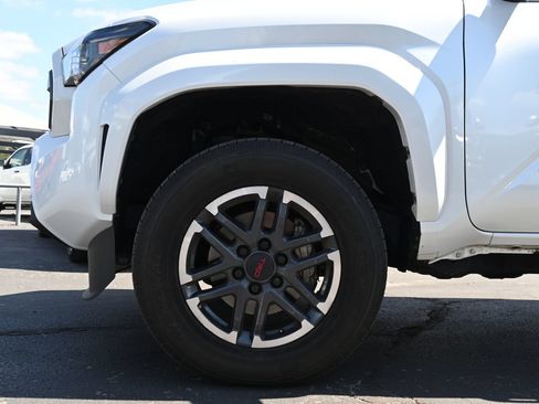 Used 2024 Toyota Tacoma TRD Sport w/ TRD Sport Upgrade Package AWD/4WD image 28