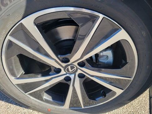 Used 2024 Lexus RX 350 Premium Plus w/ Convenience Package image 21