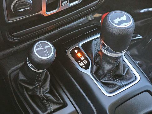 Used 2026 Jeep Wrangler Unlimited Sport AWD/4WD image 14