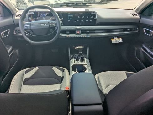 New 2026 Kia K4 FWD image 14