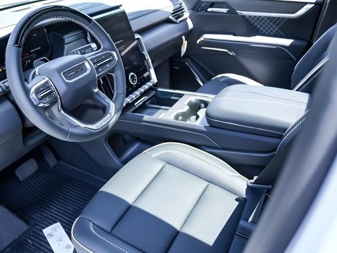 New 2026 GMC Acadia Denali w/ Super Cruise Package FWD image 9