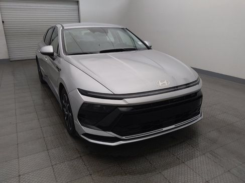 Used 2025 Hyundai Sonata SEL FWD image 14