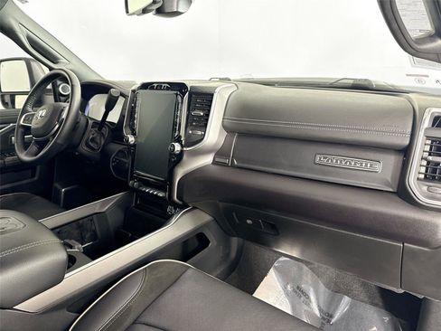 Used 2024 RAM 3500 Laramie w/ Night Edition image 42