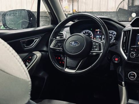 Used 2022 Subaru Forester Premium image 24