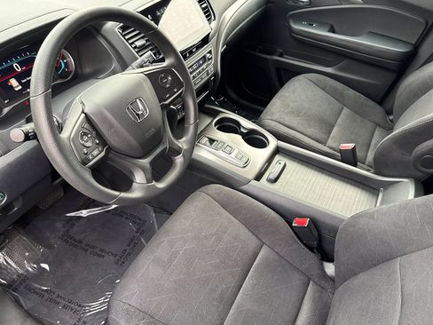 Used 2022 Honda Pilot Sport image 4