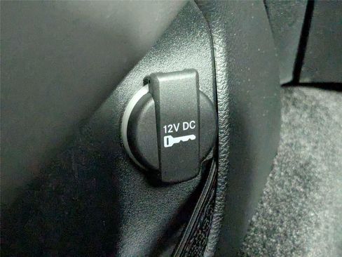 Used 2016 Dodge Challenger SRT Hellcat RWD image 34