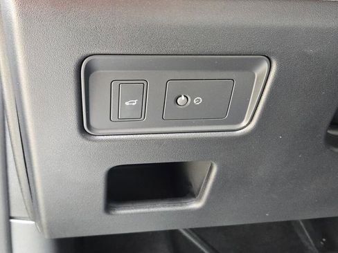 Used 2023 Land Rover Discovery HSE R-Dynamic image 27