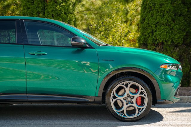 Used 2024 Alfa Romeo Tonale Veloce w/ Premium Interior Package AWD/4WD image 10