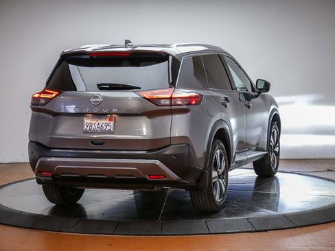 Used 2022 Nissan Rogue SL FWD image 4
