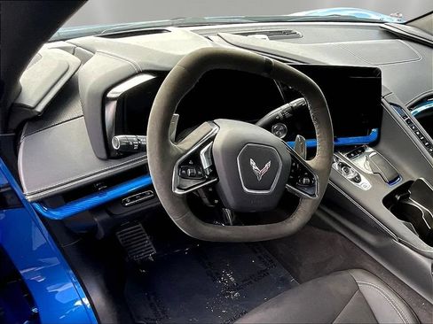 Used 2024 Chevrolet Corvette Stingray Preferred Cpe w/ 2LT RWD image 8