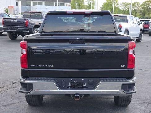 Used 2023 Chevrolet Silverado 1500 LT AWD/4WD image 17