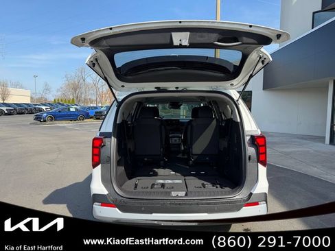 New 2026 Kia Carnival LX FWD image 16