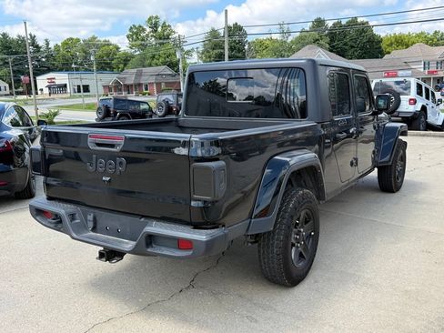 Used 2021 Jeep Gladiator Sport AWD/4WD image 6