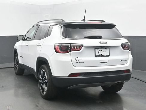 Used 2022 Jeep Compass Limited AWD/4WD image 4
