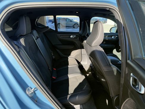 Certified 2023 Volvo XC40 Recharge Plus image 28