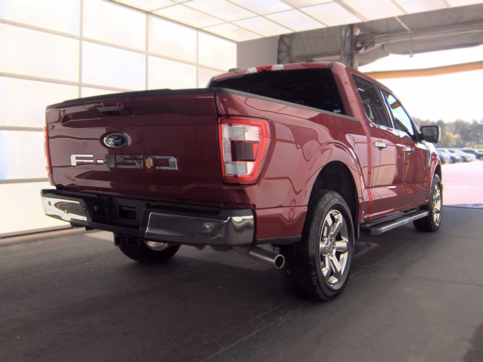 Used 2022 Ford F150 Lariat w/ Equipment Group 502A High AWD/4WD image 3