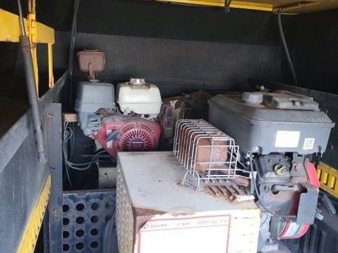 Used 2015 Chevrolet Silverado 3500 W/T w/ Snow Plow Prep Package image 9