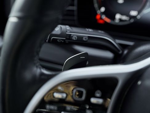 Used 2020 Mercedes-Benz GLE 350 4MATIC image 48