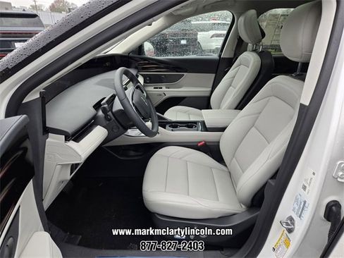 New 2026 Lincoln Nautilus Premier w/ Equipment Group 102A image 5