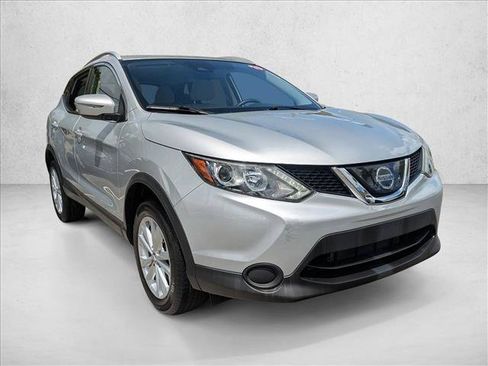 Used 2019 Nissan Rogue Sport SV FWD image 3