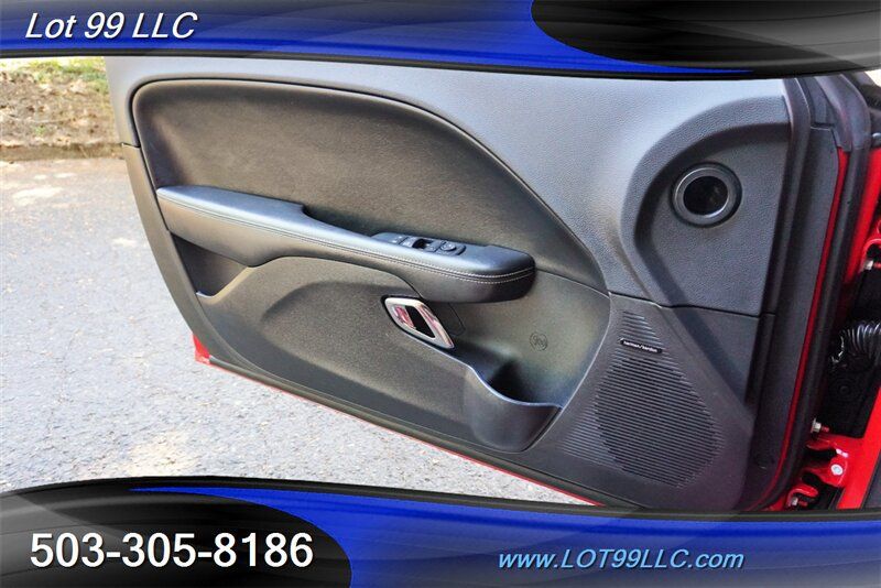 Used 2015 Dodge Challenger SRT Hellcat RWD image 18