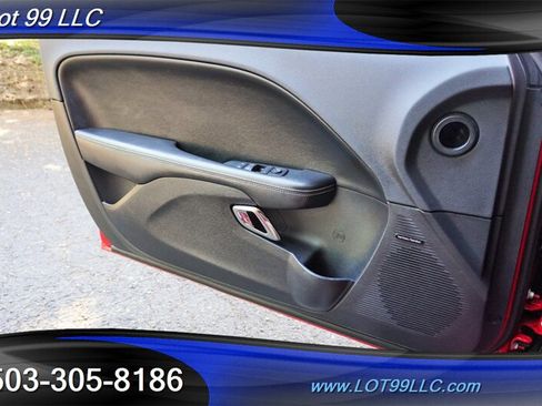 Used 2015 Dodge Challenger SRT Hellcat RWD image 18
