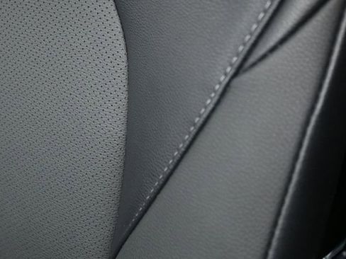 Used 2025 Toyota Grand Highlander AWD image 15