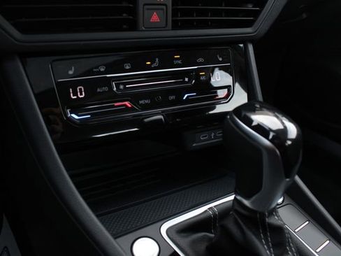 New 2026 Volkswagen Jetta SE FWD image 16