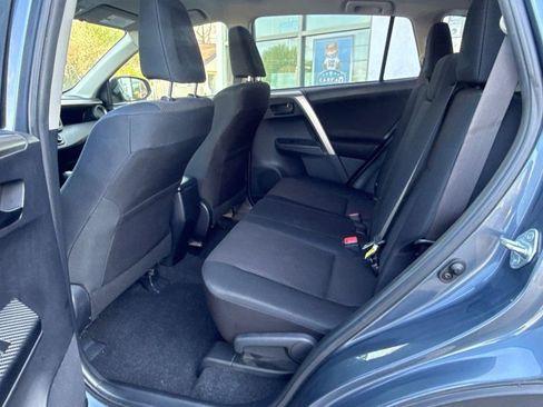 Used 2014 Toyota RAV4 LE image 14