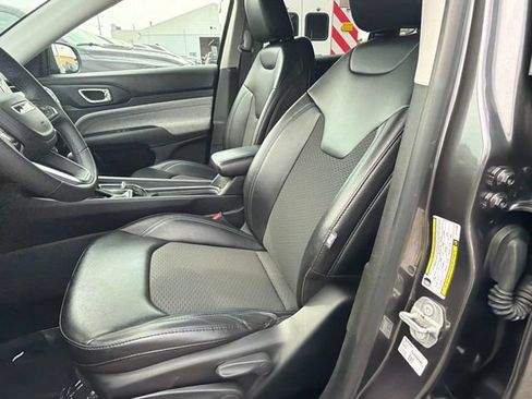 Used 2022 Jeep Compass Latitude AWD/4WD image 20