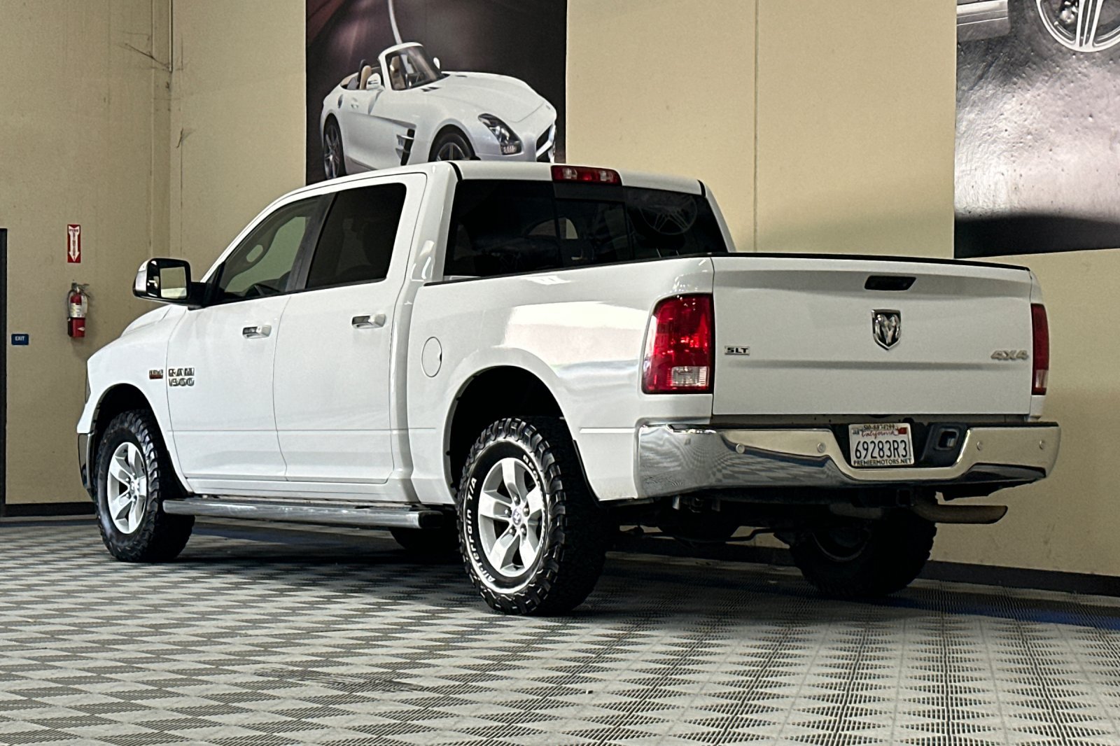 Used 2018 RAM 1500 Classic SLT AWD/4WD image 6