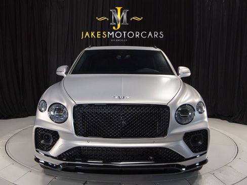 Used 2023 Bentley Bentayga Speed image 29