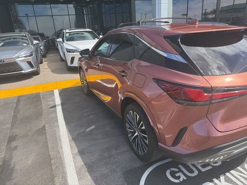 Used 2023 Lexus RX 350 Premium Plus w/ Accessory Package (Z1) FWD image 6