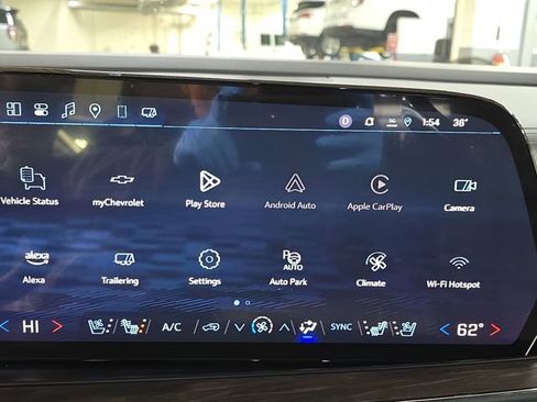 New 2025 Chevrolet Suburban Premier w/ Sun And Tow Package image 26