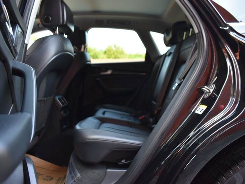 Used 2018 Audi Q5 2.0T Premium Plus w/ Premium Plus Package AWD/4WD image 14