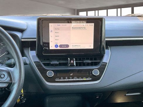 Used 2024 Toyota Corolla LE image 9