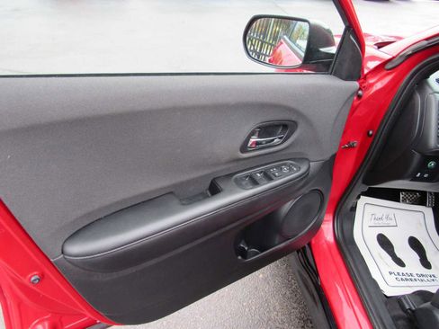 Used 2019 Honda HR-V Sport image 13