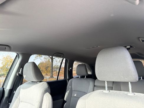 Used 2019 Honda Pilot LX image 25