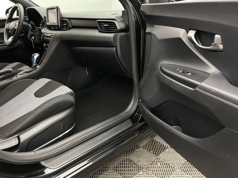 Used 2019 Hyundai Veloster 2.0 FWD image 29