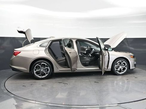 Used 2024 Chevrolet Malibu LT FWD image 36