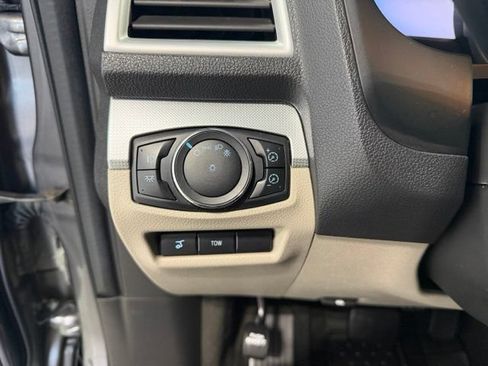 Used 2013 Ford Explorer XLT FWD image 11